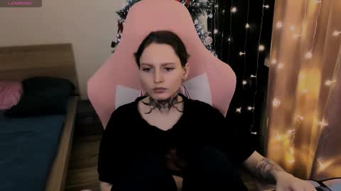 on_yxxx online show from 11.22.25