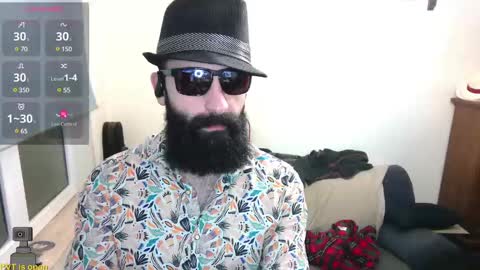 Snapshot of ona_nisme chatting on 12.08.24 ona nisme online show from 12.08.24