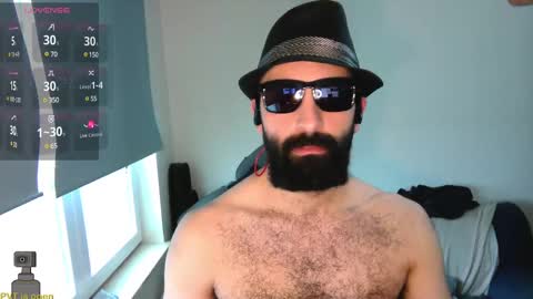 Snapshot of ona_nisme chatting on 12.14.24 ona nisme online show from 12.14.24