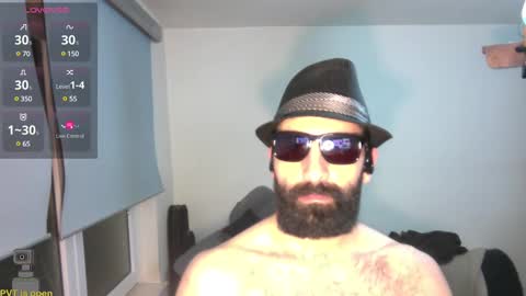 Snapshot of ona_nisme chatting on 12.16.24 ona nisme online show from 12.16.24