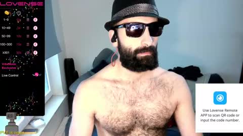 Snapshot of ona_nisme chatting on 12.21.24 ona nisme online show from 12.21.24