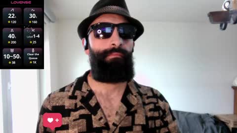 Snapshot of ona_nisme chatting on 02.12.25 ona nisme online show from 02.12.25