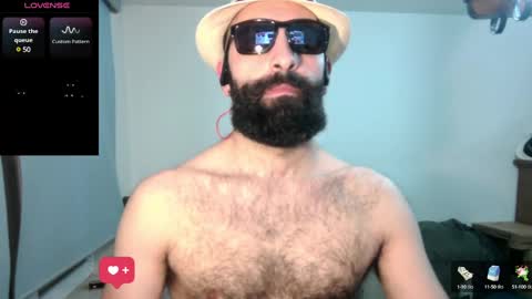 Snapshot of ona_nisme chatting on 02.17.25 ona nisme online show from 02.17.25