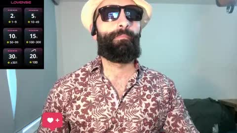 Snapshot of ona_nisme chatting on 02.19.25 ona nisme online show from 02.19.25