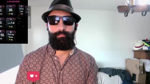 Snapshot of ona_nisme chatting on 03.08.25 ona nisme online show from 03.08.25