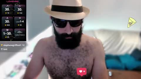 Snapshot of ona_nisme chatting on 09.19.25 ona nisme online show from 09.19.25