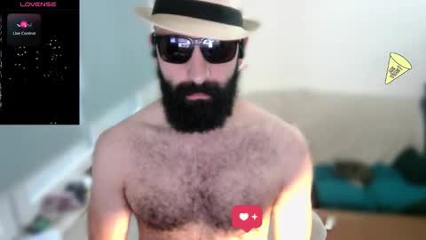 Snapshot of ona_nisme chatting on 09.20.25 ona nisme online show from 09.20.25