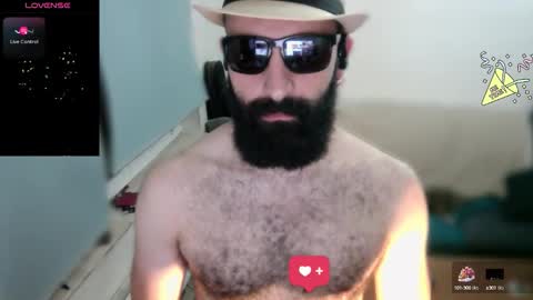 Snapshot of ona_nisme chatting on 09.22.25 ona nisme online show from 09.22.25