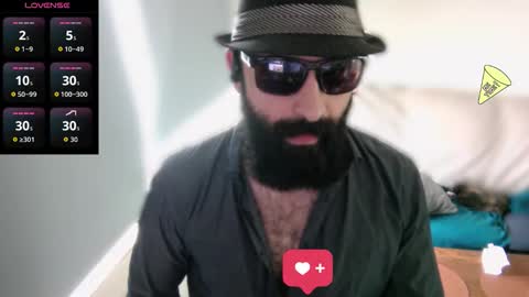 Snapshot of ona_nisme chatting on 09.27.25 ona nisme online show from 09.27.25