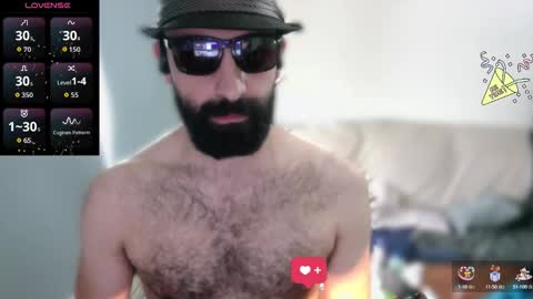 Snapshot of ona_nisme chatting on 10.16.25 ona nisme online show from 10.16.25