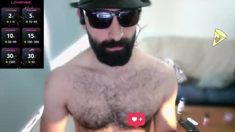 Snapshot of ona_nisme chatting on 10.17.25 ona nisme online show from 10.17.25