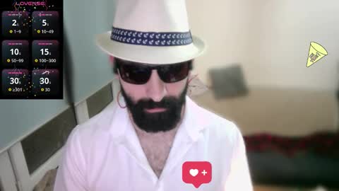 Snapshot of ona_nisme chatting on 10.25.25 ona nisme online show from 10.25.25