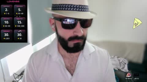 Snapshot of ona_nisme chatting on 02.14.26 ona nisme online show from 02.14.26