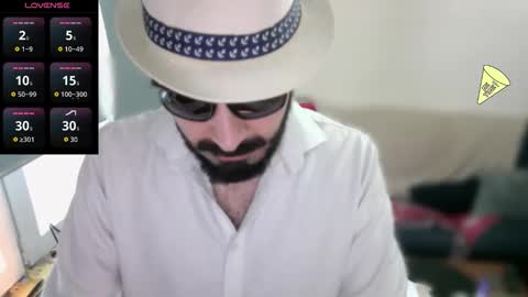 Snapshot of ona_nisme chatting on 02.28.26 ona nisme online show from 02.28.26