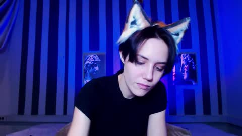 Snapshot of onaloon chatting on 12.18.25 onaloon online show from 12.18.25