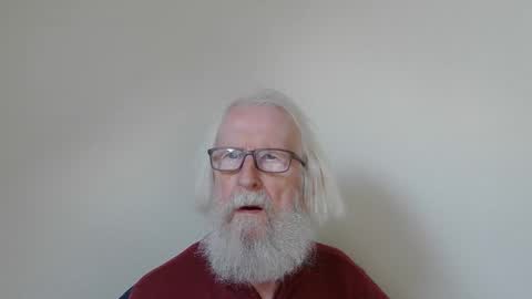 Snapshot of onanister chatting on 10.28.25 Somewhere over the rainbow online show from 10.28.25