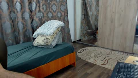 oneboy1x1 online show from 11.29.25