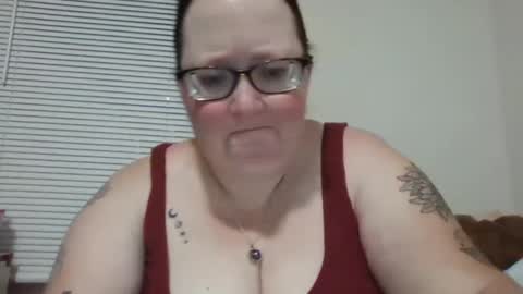 Snapshot of onedaffodil84 chatting on 02.09.25 Pixie online show from 02.09.25