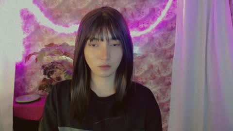 Snapshot of onelesslonelygirl69 chatting on 06.18.26 KLIER online show from 06.18.26