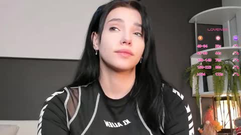 Snapshot of onemoreecall chatting on 01.22.25 Lexi online show from 01.22.25