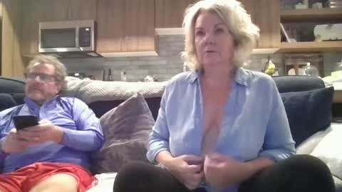 couple mature milf bigboobs curvy mommydaddy online show from 12.24.24