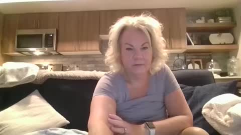 couple mature milf bigboobs curvy mommydaddy online show from 01.03.25