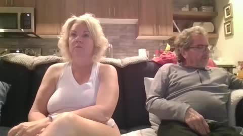 couple mature milf bigboobs curvy mommydaddy online show from 01.12.25