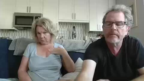 Snapshot of oneoften1000 chatting on 10.18.25 couple mature milf bigboobs curvy mommydaddy online show from 10.18.25