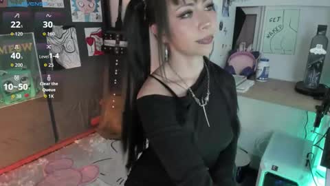 Snapshot of oni_dakotta chatting on 10.31.25 oni_dakotta online show from 10.31.25