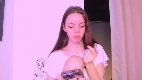 only_sarah1 online show from 10.01.25