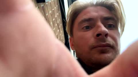 Snapshot of onlyloveyoutwice2016 chatting on 10.14.25 onlyloveyoutwice2016 online show from 10.14.25