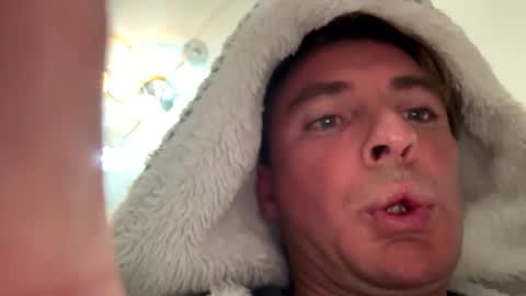 Snapshot of onlyloveyoutwice2016 chatting on 10.26.25 onlyloveyoutwice2016 online show from 10.26.25