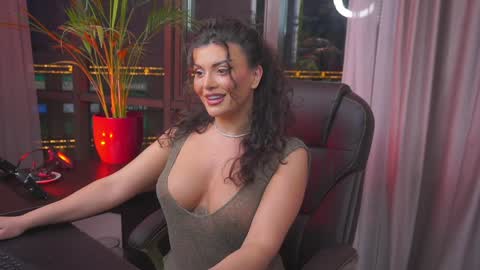 Nicolle online show from 01.20.25