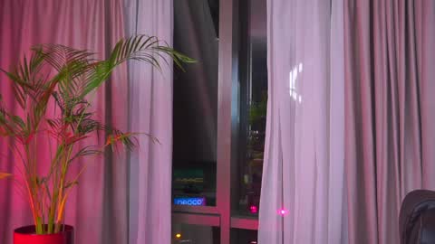 Nicolle online show from 01.31.25