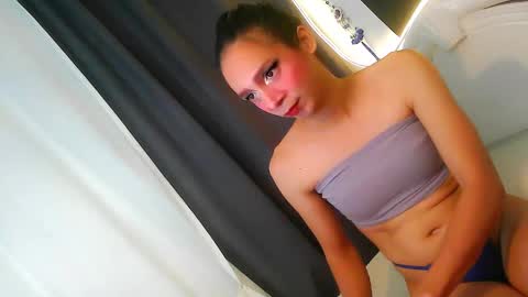 Snapshot of onlysamantha chatting on 10.14.25 Samantha - DONT FORGET TO FOLLOW AND GIVE ME THUMBS UP online show from 10.14.25