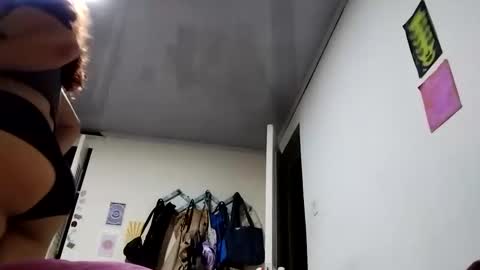 Snapshot of onlysaralee chatting on 09.21.25 Sara Lee online show from 09.21.25