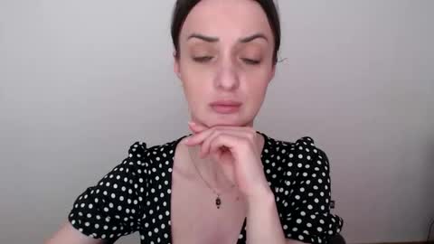 Snapshot of onlyvika chatting on 05.17.26 onlyvika online show from 05.17.26