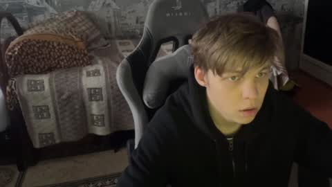 Snapshot of oofcblesssexx chatting on 02.08.25 bless god online show from 02.08.25