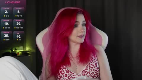 Snapshot of ooliviaa chatting on 11.05.25 Hannah online show from 11.05.25