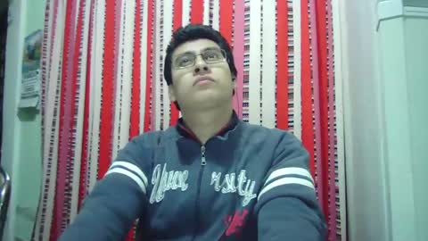 Snapshot of oomaurooo chatting on 12.14.24 oomaurooo online show from 12.14.24