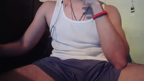 Snapshot of oomaurooo chatting on 10.12.25 oomaurooo online show from 10.12.25