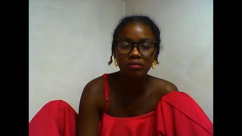 Snapshot of oooorazanasoa chatting on 06.02.26 oooorazanasoa online show from 06.02.26