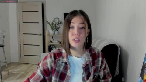 Snapshot of oops_britney chatting on 10.07.25 Britney online show from 10.07.25