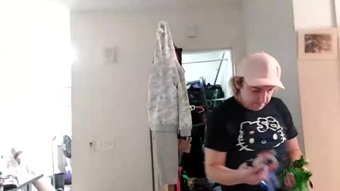 Snapshot of opalockajoe chatting on 12.02.24 TsJojo online show from 12.02.24