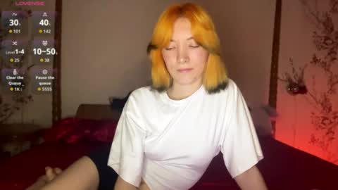 Snapshot of oracorker chatting on 05.10.26 Coraline online show from 05.10.26