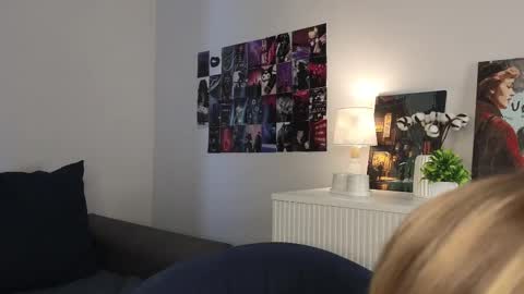 Emma online show from 01.24.25