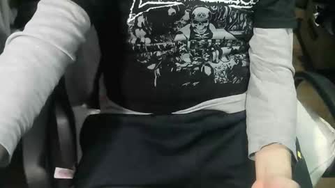 Snapshot of ore_cam chatting on 10.21.25 Ore online show from 10.21.25