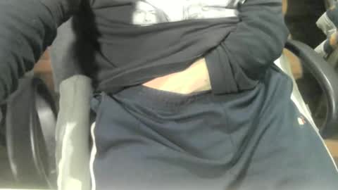 Snapshot of ore_cam chatting on 10.28.25 Ore online show from 10.28.25