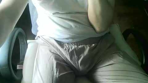 Snapshot of ore_cam chatting on 11.02.25 Ore online show from 11.02.25