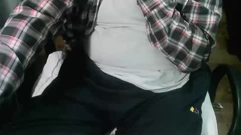 Snapshot of ore_cam chatting on 11.03.25 Ore online show from 11.03.25